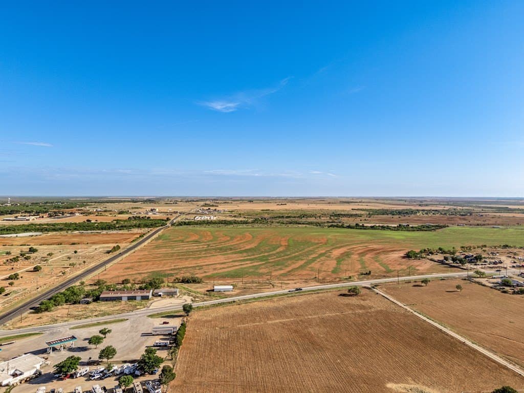228.32 acres in Mitchell County - photo 27