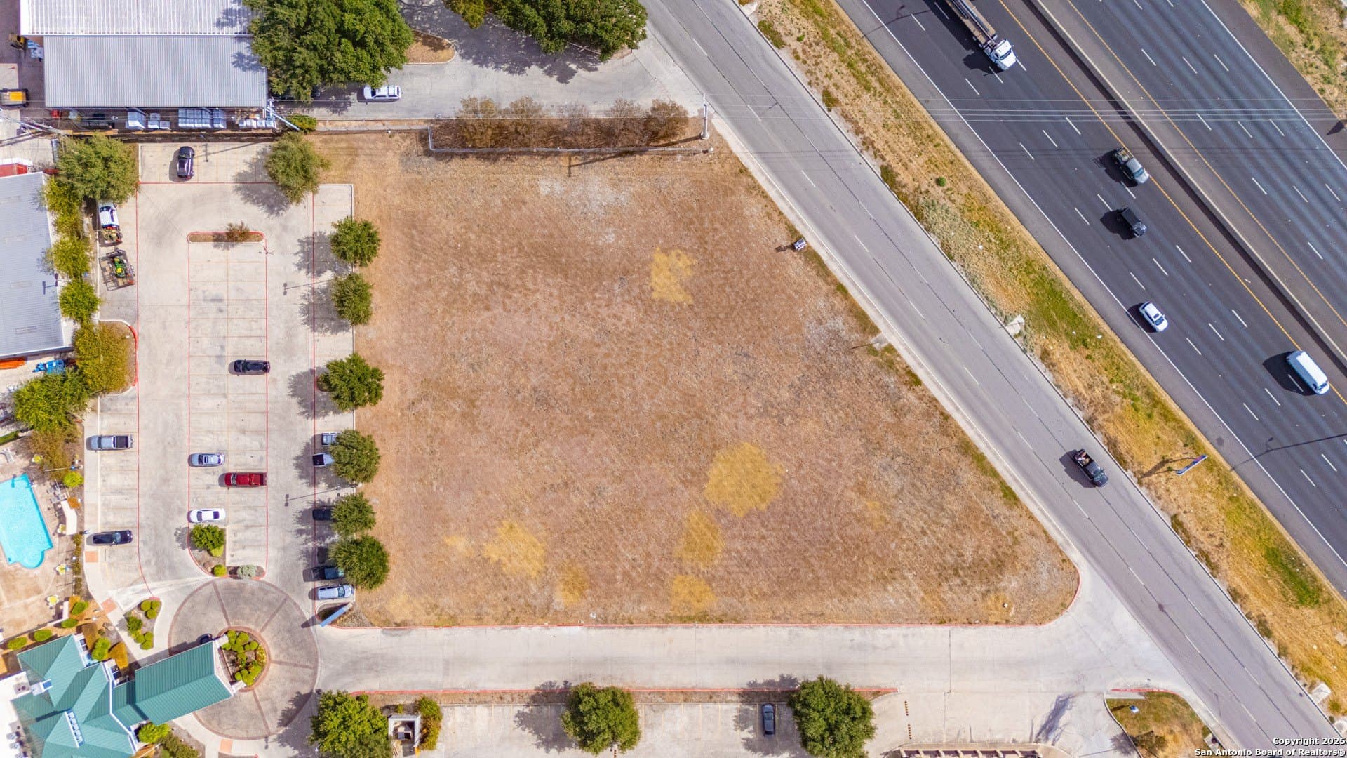 1.58 acres in Comal County - photo 3