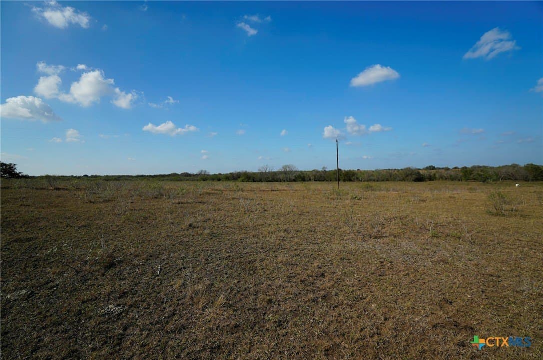 10.01 acres in Gonzales County - photo 21