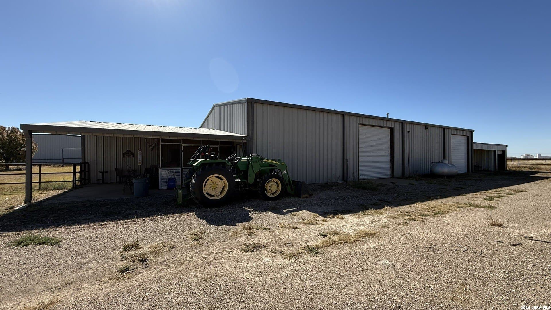 20 acres in Lubbock County - photo 33