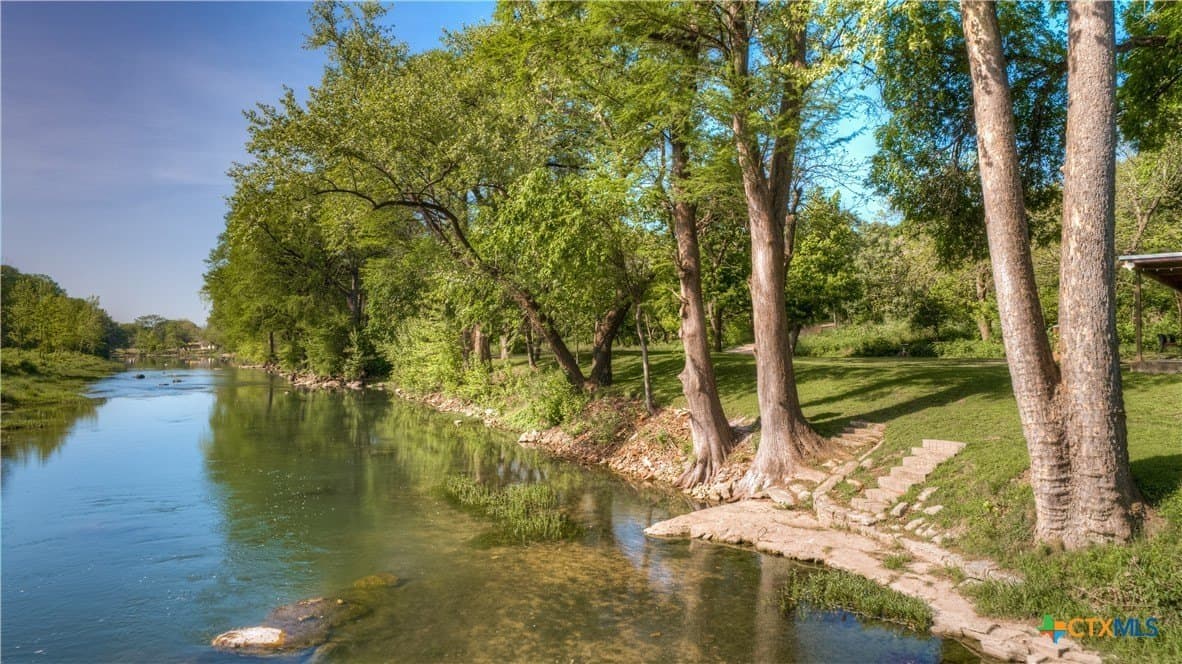 1 acres in Comal County - photo 22