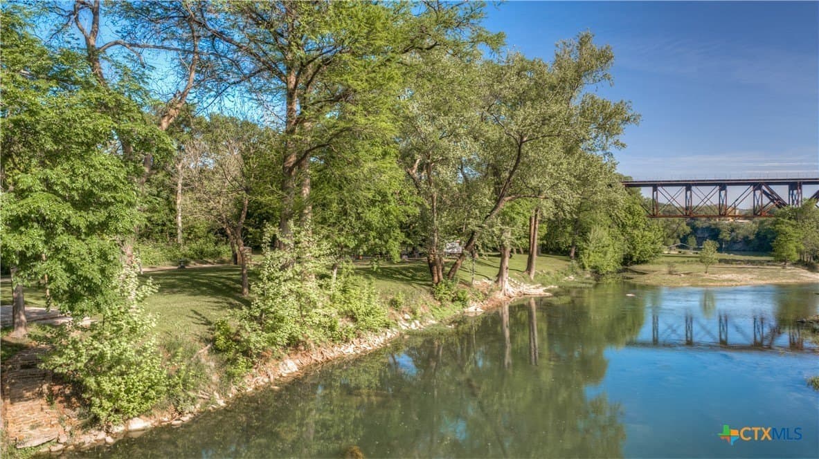 1 acres in Comal County - photo 39