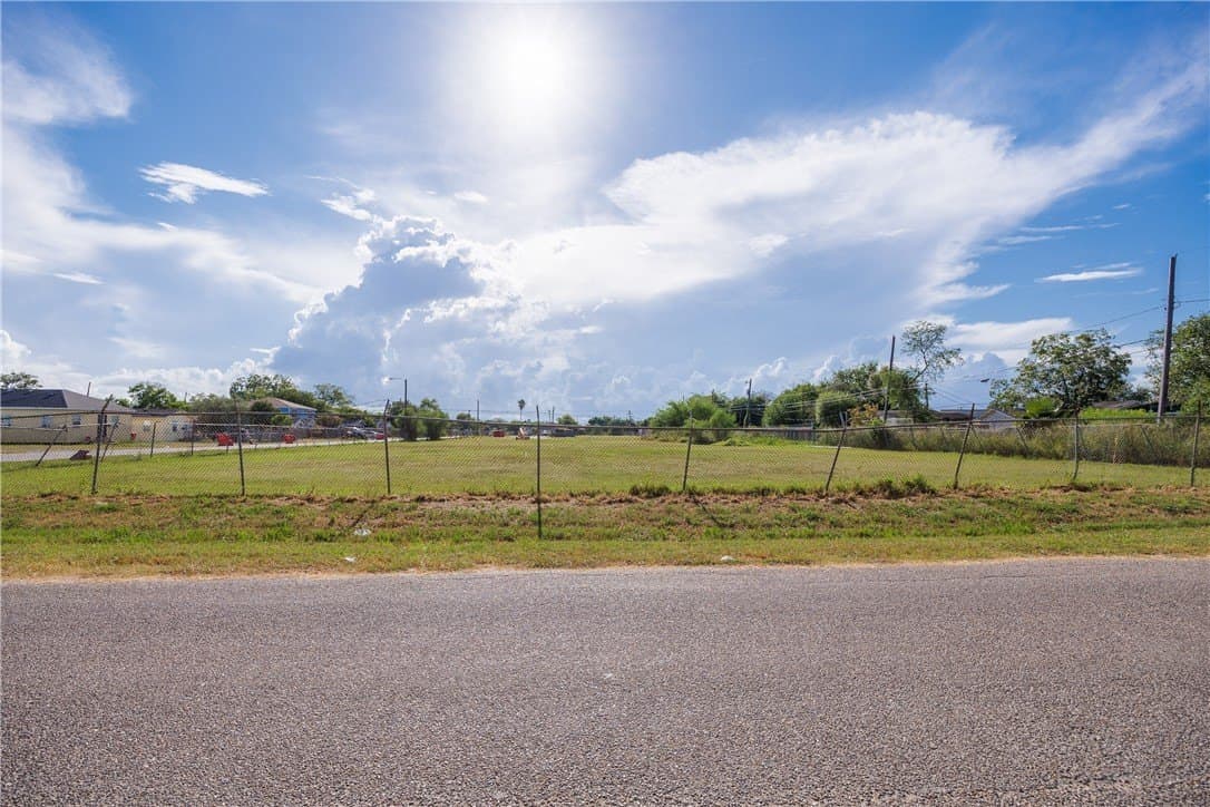 1.38 acres in Nueces County - photo 3