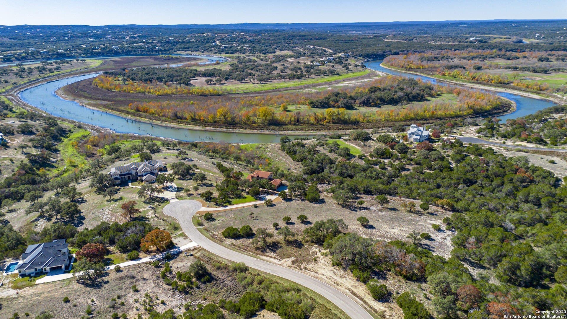 5.07 acres in Comal County - photo 2