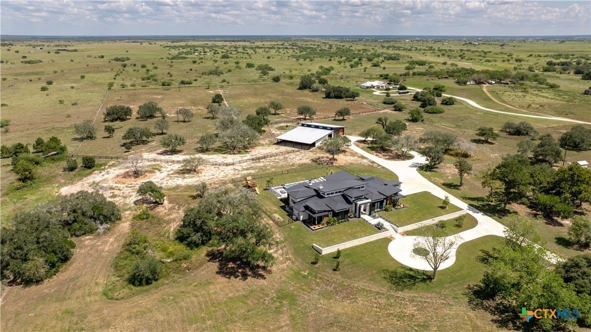 25 acres in Victoria County - photo 3
