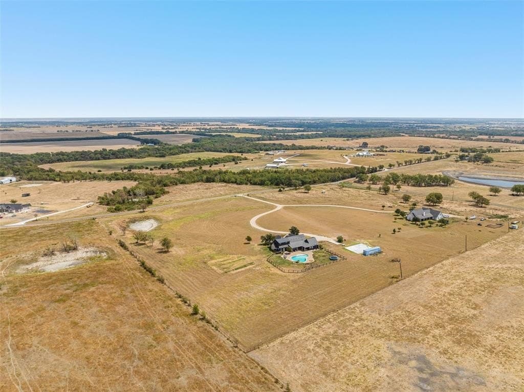 10 acres in McLennan County - photo 40