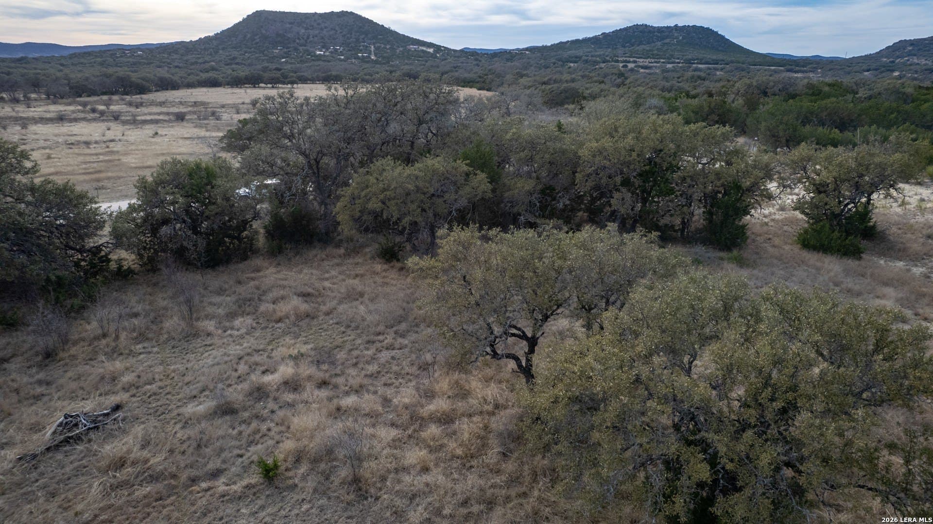 11.54 acres in Real County - photo 2