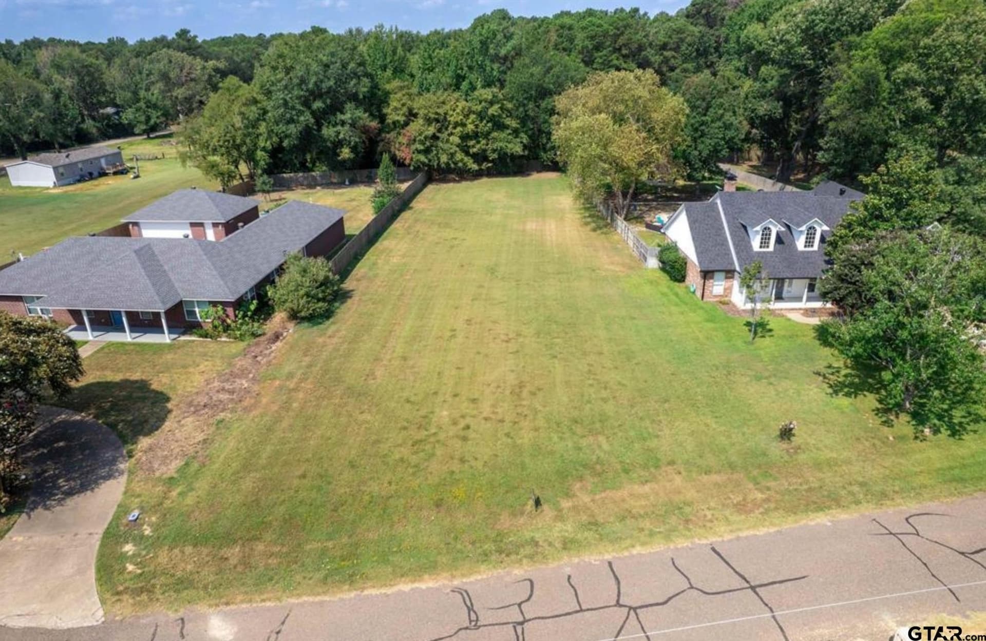 0.44 acres in Henderson County - photo 2