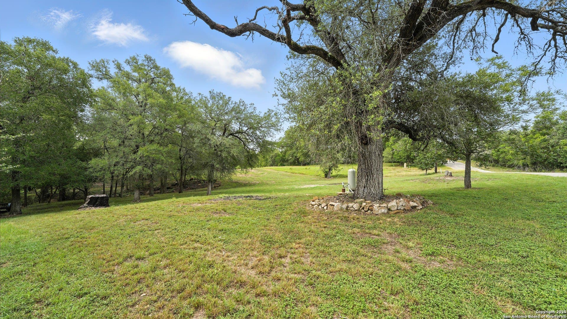 1.21 acres in Guadalupe County - photo 7