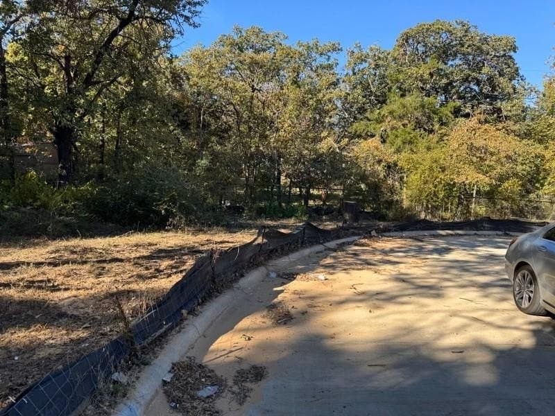 0.9 acres in Tarrant County - photo 3