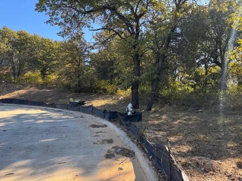 0.9 acres in Tarrant County - photo 4