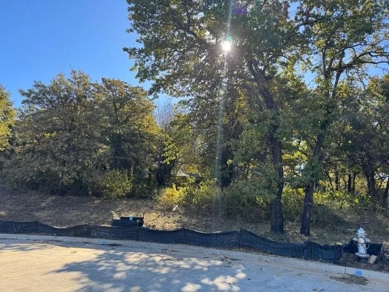 0.9 acres in Tarrant County - photo 2