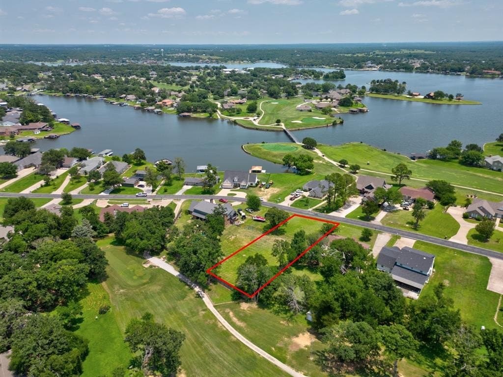 0.37 acres in Cooke County - photo 17