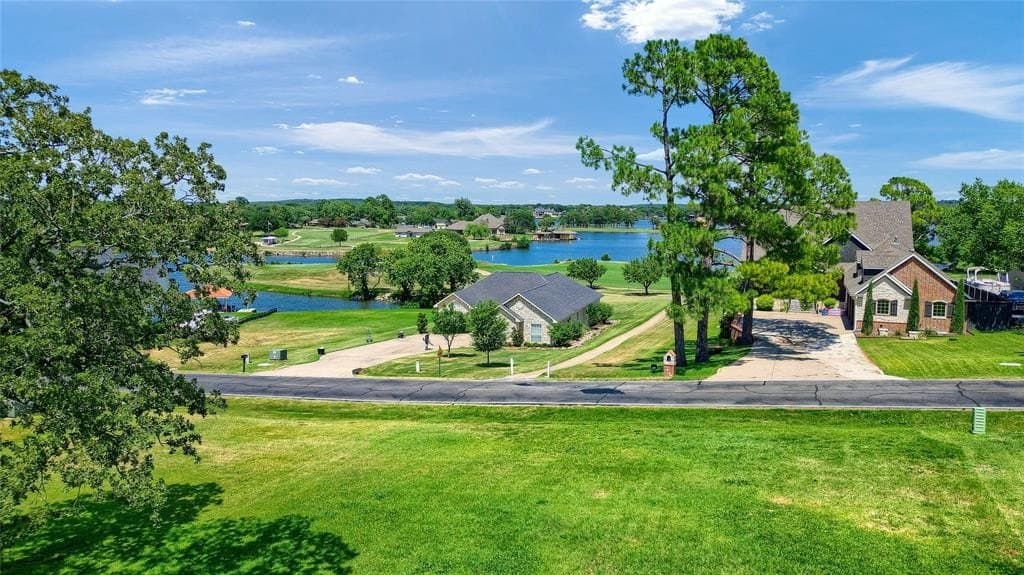 0.37 acres in Cooke County - photo 18