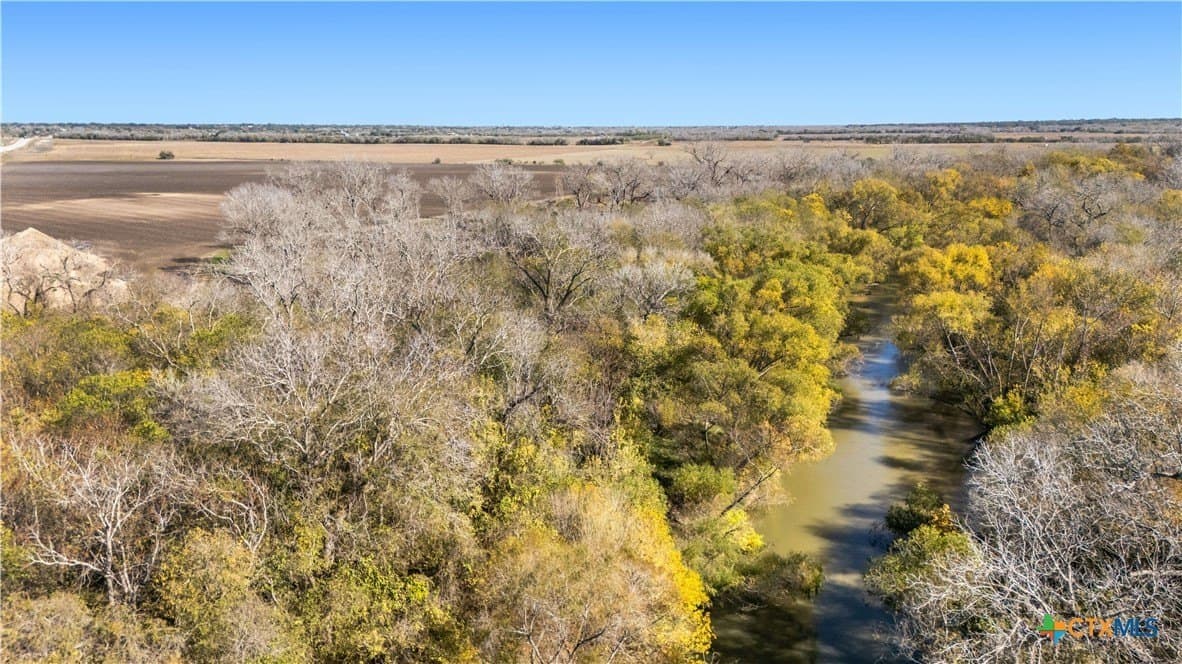 27.04 acres in Goliad County - photo 32