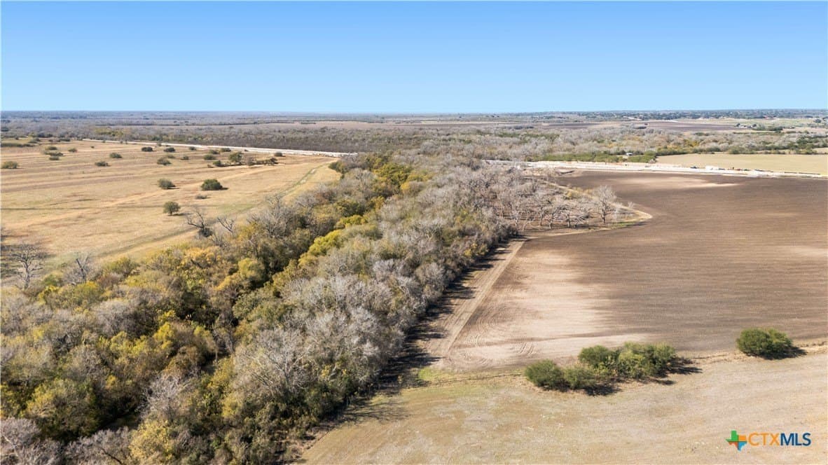 27.04 acres in Goliad County - photo 24