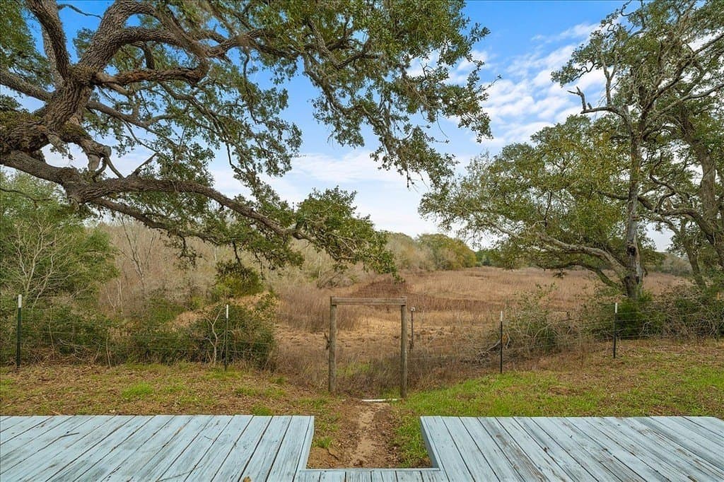 79.76 acres in Lavaca County - photo 8