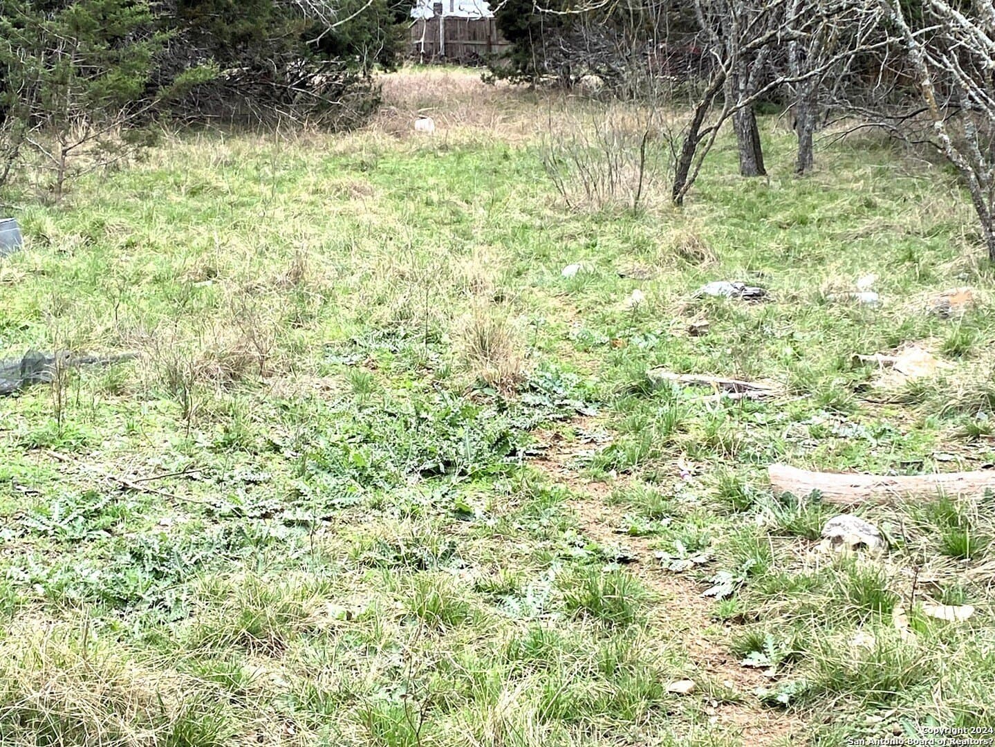 0.09 acres in Bandera County - photo 5