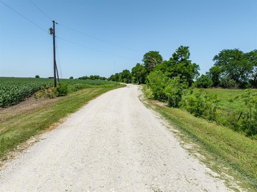 10 acres in Falls County - photo 2