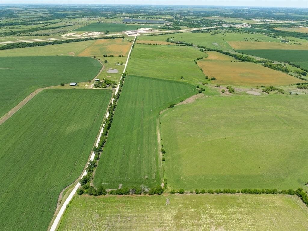 10 acres in Falls County - photo 13