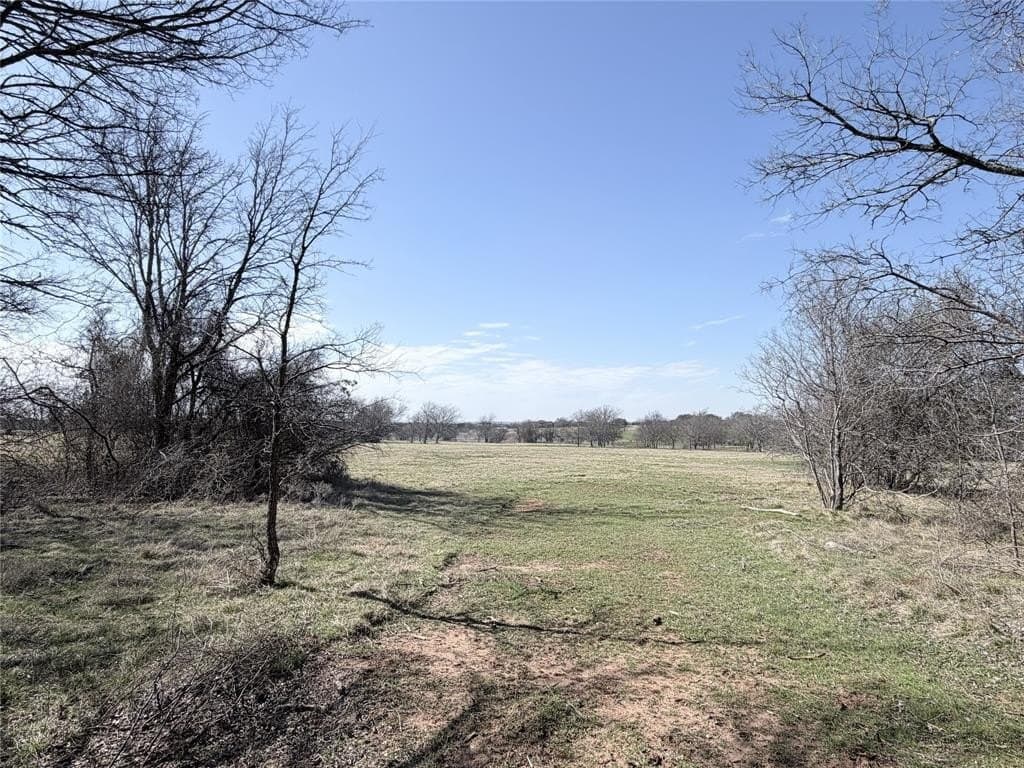 5 acres in Hill County - photo 3
