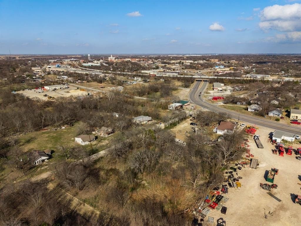0.19 acres in Hill County - photo 5