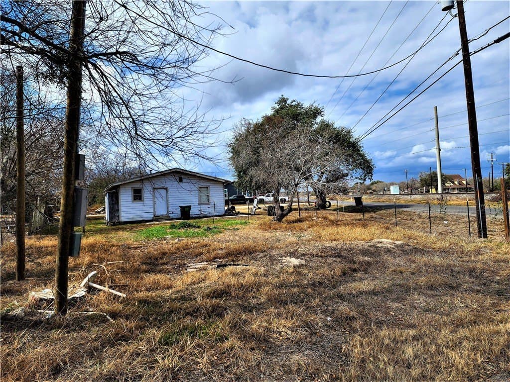 0.06 acres in San Patricio County - photo 4