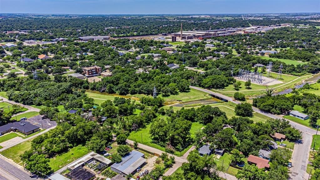 1.07 acres in Johnson County - photo 10