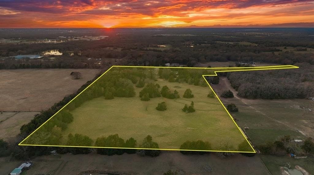 19.96 acres in Hunt County - photo 40