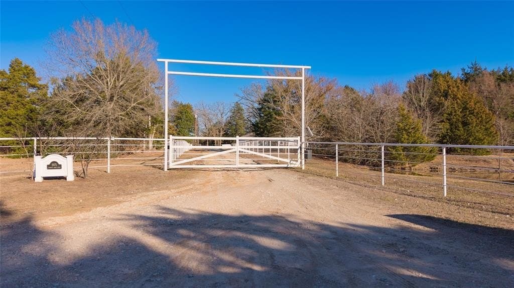 19.96 acres in Hunt County - photo 5