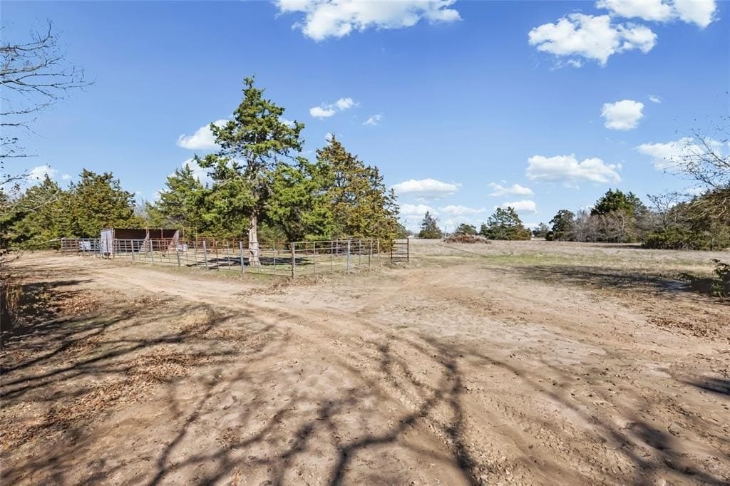 19.96 acres in Hunt County - photo 33