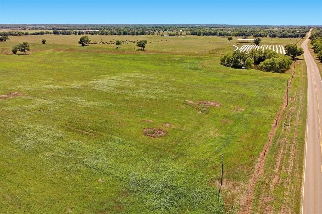 100 acres in Hopkins County - photo 2
