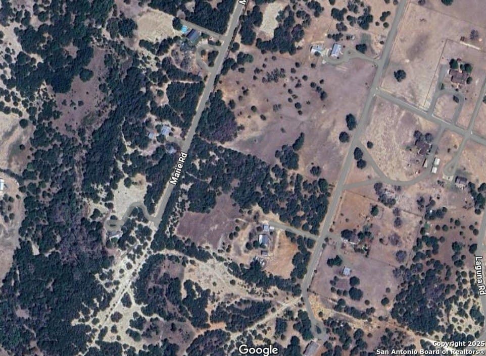 5.28 acres in Bandera County - photo 27