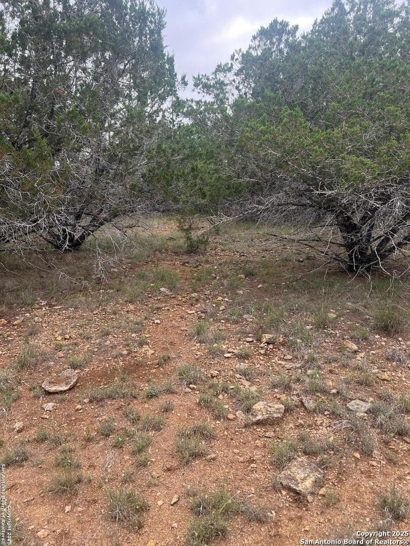 5.28 acres in Bandera County - photo 23