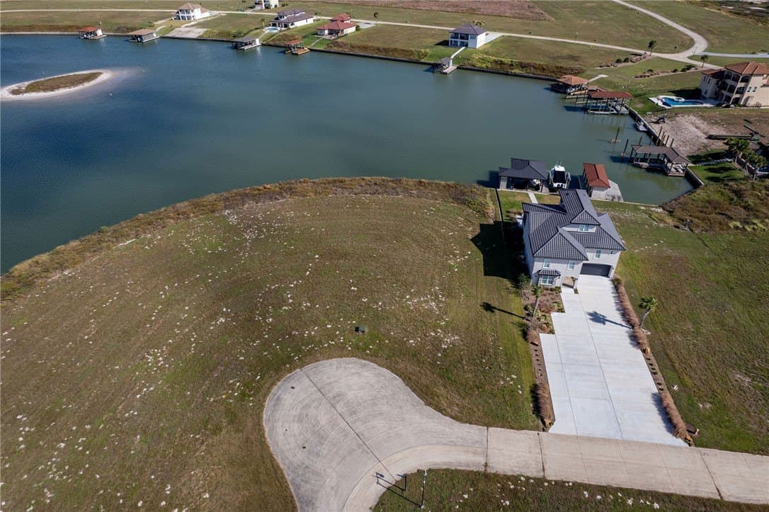 0.65 acres in Calhoun County - photo 3
