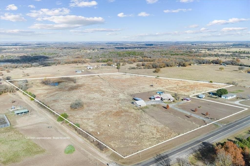 19.99 acres in Hill County - photo 2