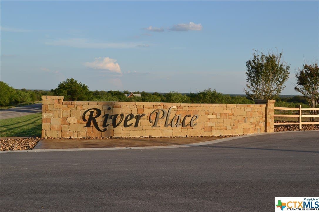 2.01 acres in Lampasas County - photo 4