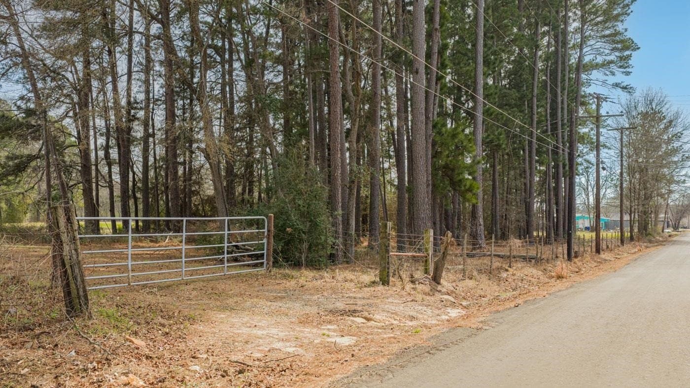 8.25 acres in Gregg County - photo 3