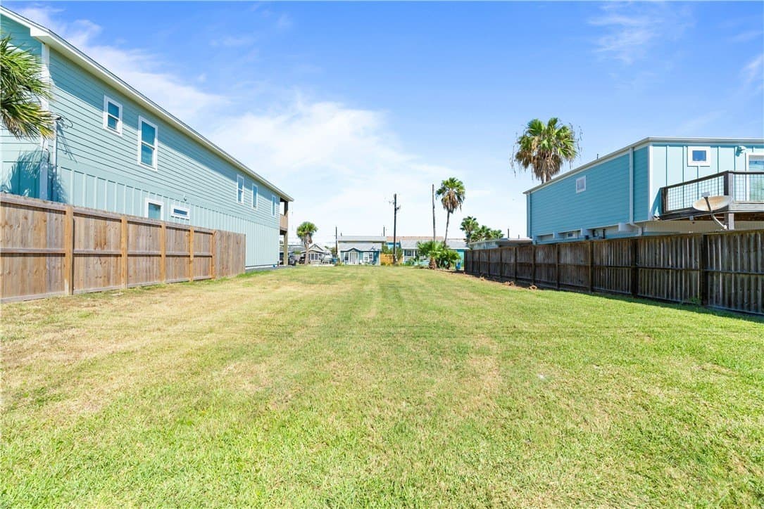 0.14 acres in Nueces County - photo 5