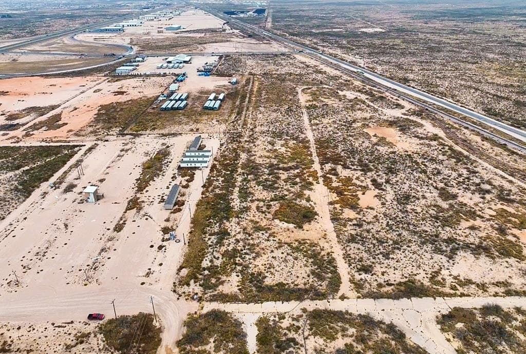 10 acres in Ector County - photo 5