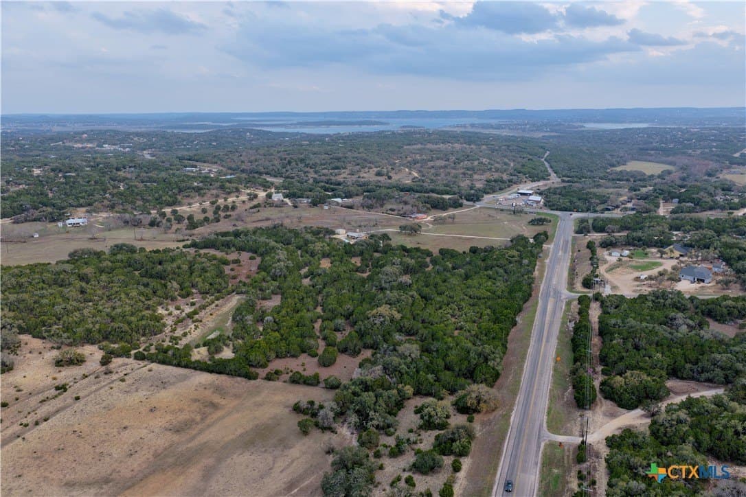 23.87 acres in Comal County - photo 4