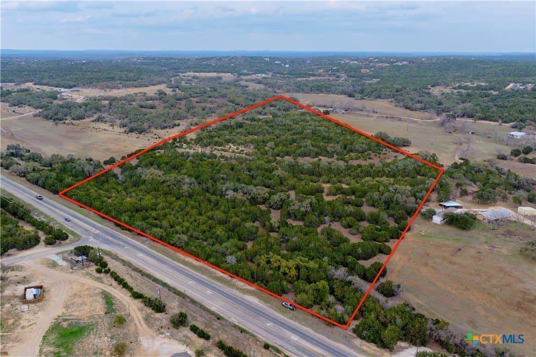 23.87 acres in Comal County - photo 2