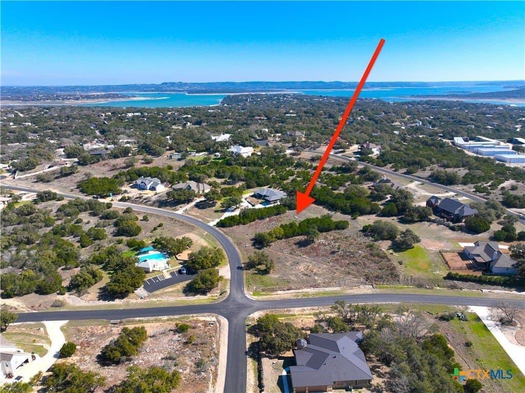 0.94 acres in Comal County - photo 6