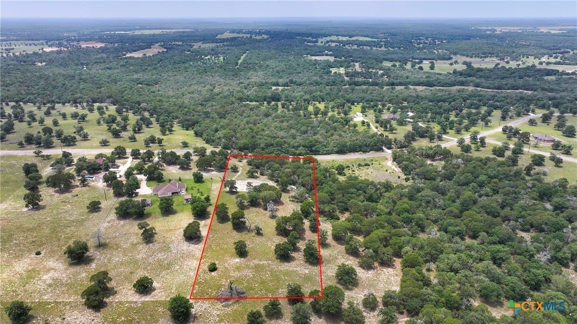 5 acres in Gonzales County - photo 9