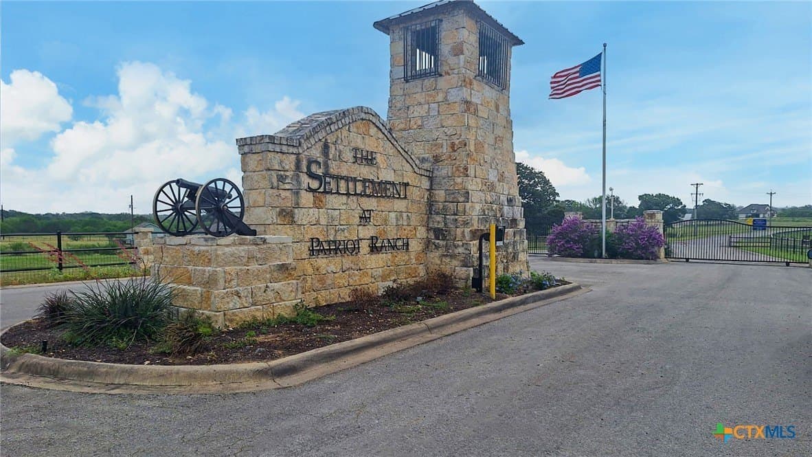 5 acres in Gonzales County - photo 14