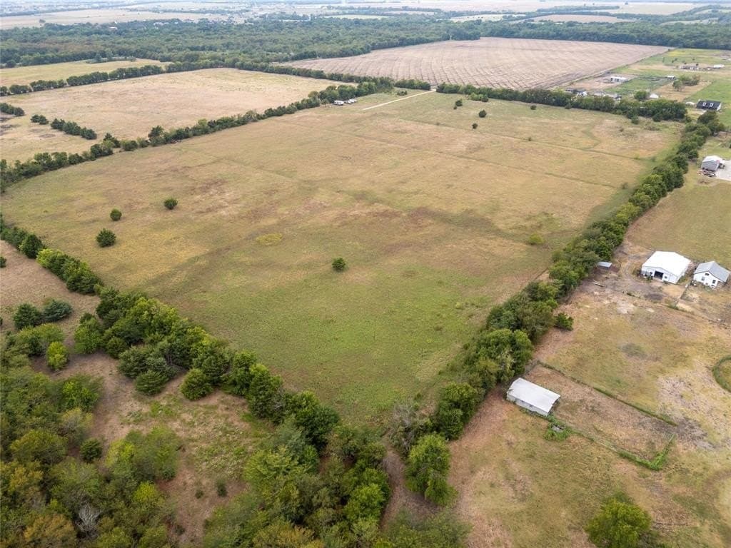 19.11 acres in Hunt County - photo 9
