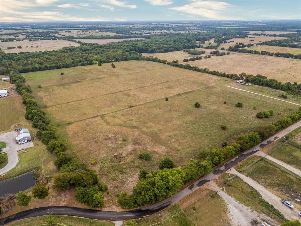 19.11 acres in Hunt County - photo 2