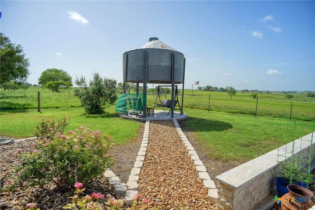 25.7 acres in Lavaca County - photo 21