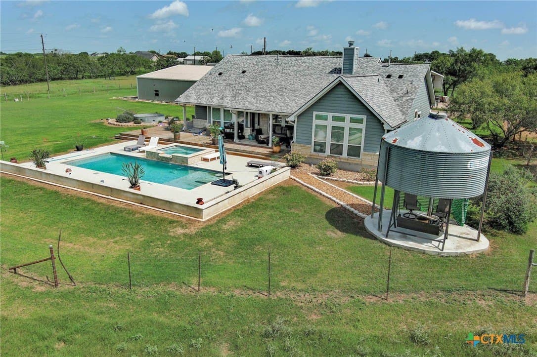 25.7 acres in Lavaca County - photo 23
