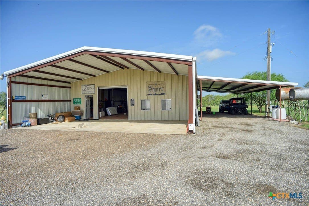 25.7 acres in Lavaca County - photo 28